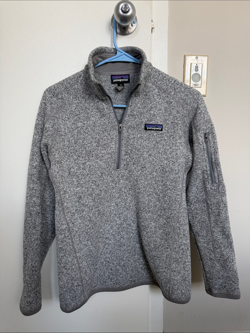Patagonia Women’s Heather Gray Half-Zip Pullover